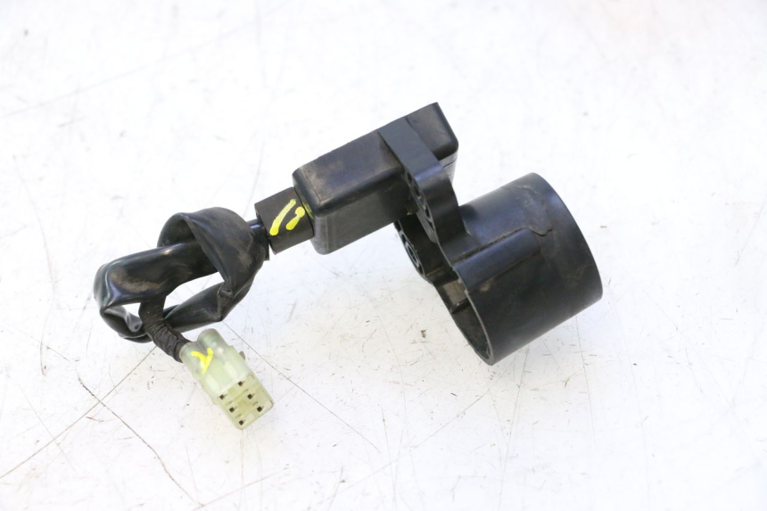 photo de ANTENNE TRANSPONDEUR YAMAHA XMAX X-MAX 125 (2006 - 2009) - Autre angle de vue