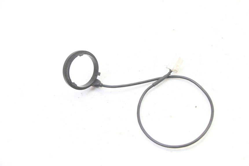 photo de ANTENNE TRANSPONDEUR PIAGGIO X9 EVOLUTION 125 (2003 - 2007) - Autre angle de vue