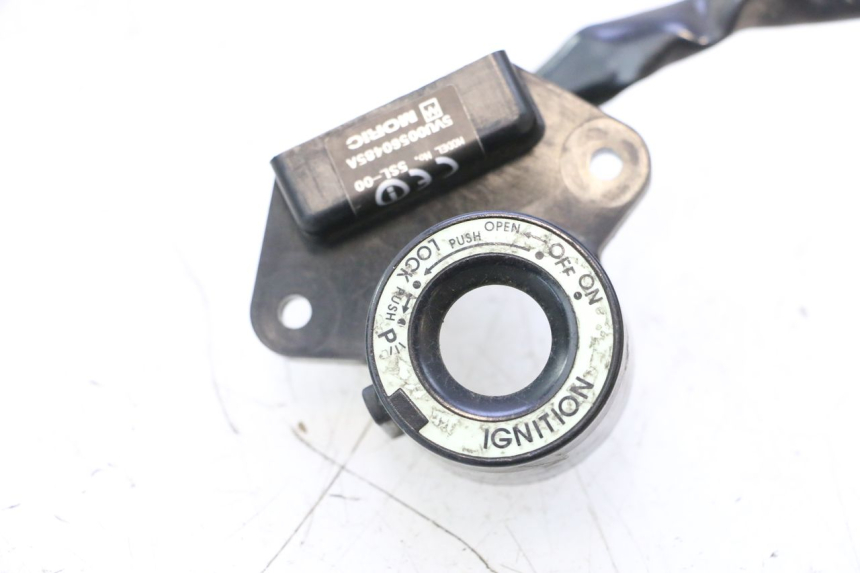 photo de ANTENNE TRANSPONDEUR YAMAHA XP T-MAX ABS 500 (2005 - 2005) - Détail de la pièce