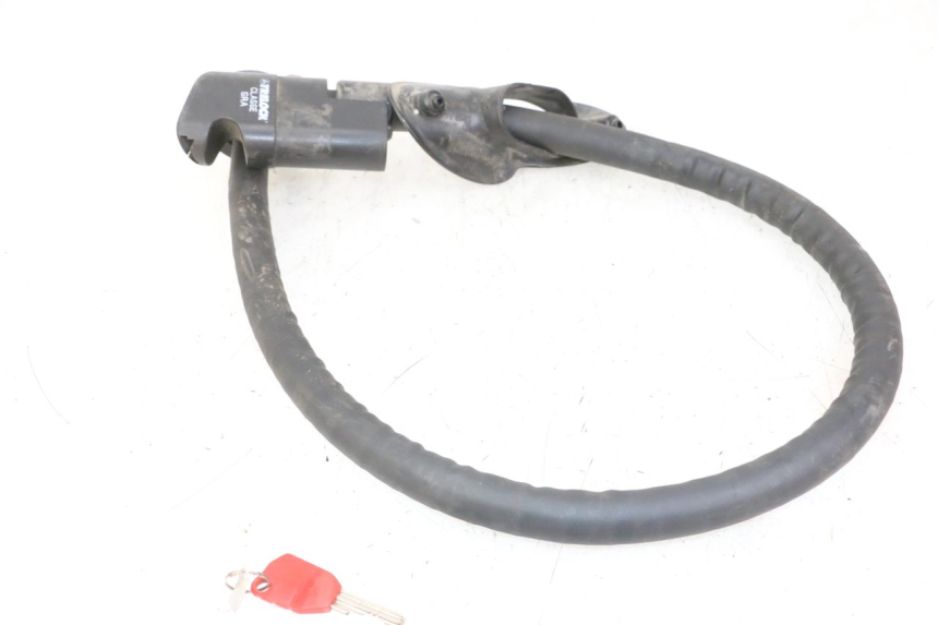 photo de ANTI VOL PEUGEOT SPEEDFIGHT 100 (1997 - 2007) - Gros plan technique