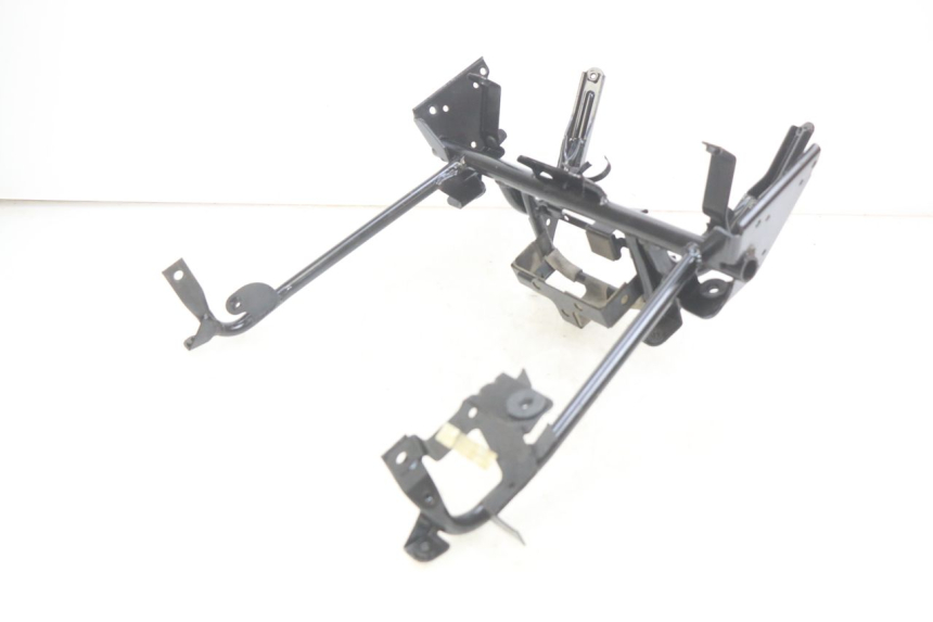 photo de ARAIGNEE FACE AVANT SUZUKI BURGMAN 650 (2002 - 2004) - Détail de la pièce