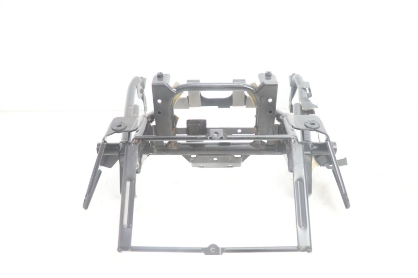 photo de ARAIGNEE FACE AVANT SUZUKI BURGMAN EXECUTIVE ABS 650 (2006 - 2012) - Gros plan technique