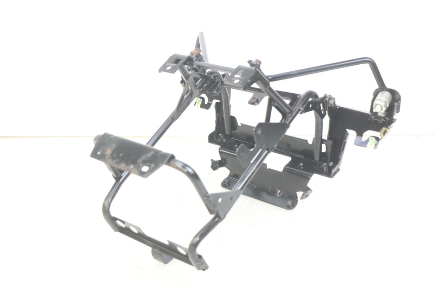 photo de ARAIGNEE FACE AVANT PEUGEOT CITYSTAR AIR 125 (2014 - 2017) - Autre angle de vue