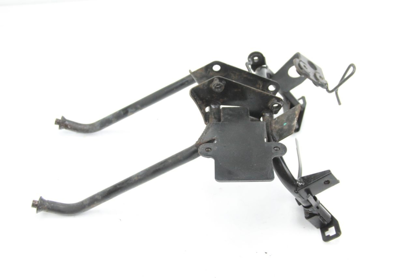 photo de ARAIGNEE FACE AVANT HONDA FES PANTHEON 125 (2003 - 2007) - Autre angle de vue