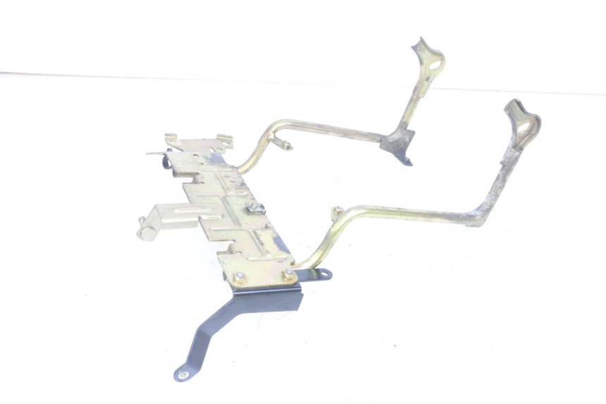 photo de ARAIGNEE FACE AVANT PEUGEOT JET FORCE CARBU 50 (2003 - 2016) - Détail de la pièce