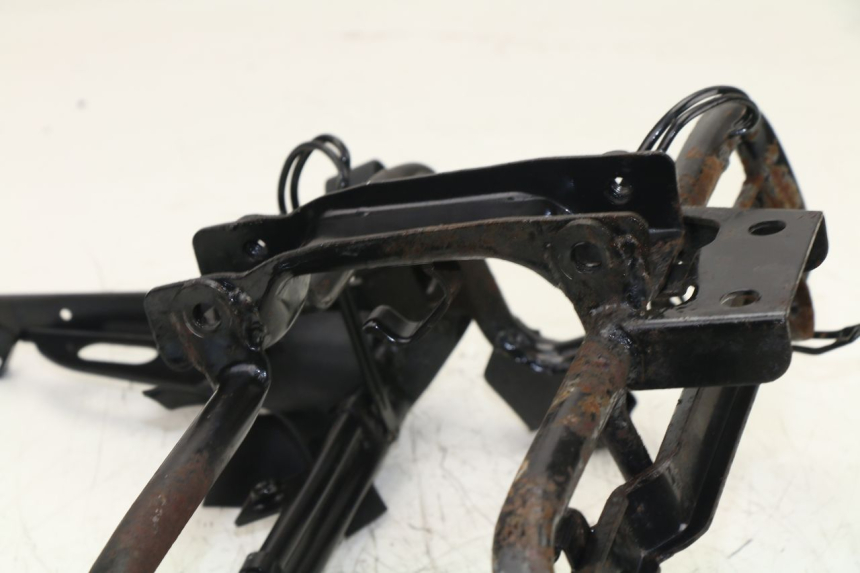 photo de ARAIGNEE FACE AVANT SYM JOYRIDE 125 (2002 - 2009) - Autre angle de vue