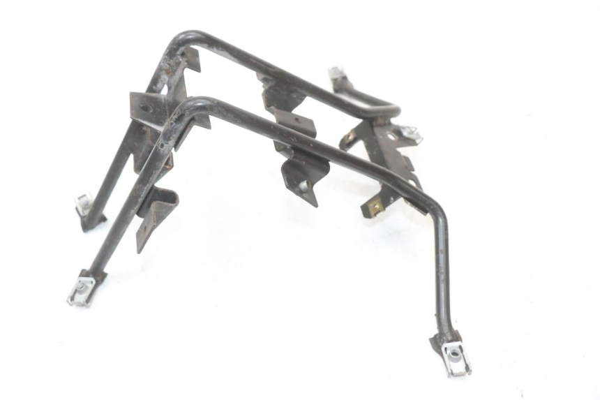 photo de ARAIGNEE FACE AVANT RENAULT KOURANOS 125 (2001 - 2004) - Gros plan technique