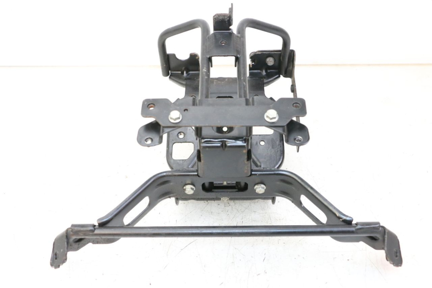 photo de ARAIGNEE FACE AVANT PEUGEOT SATELIS 125 (2013 - 2018) - Autre angle de vue