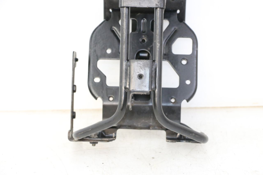 photo de ARAIGNEE FACE AVANT PEUGEOT SATELIS 125 (2013 - 2018) - Vue d’ensemble