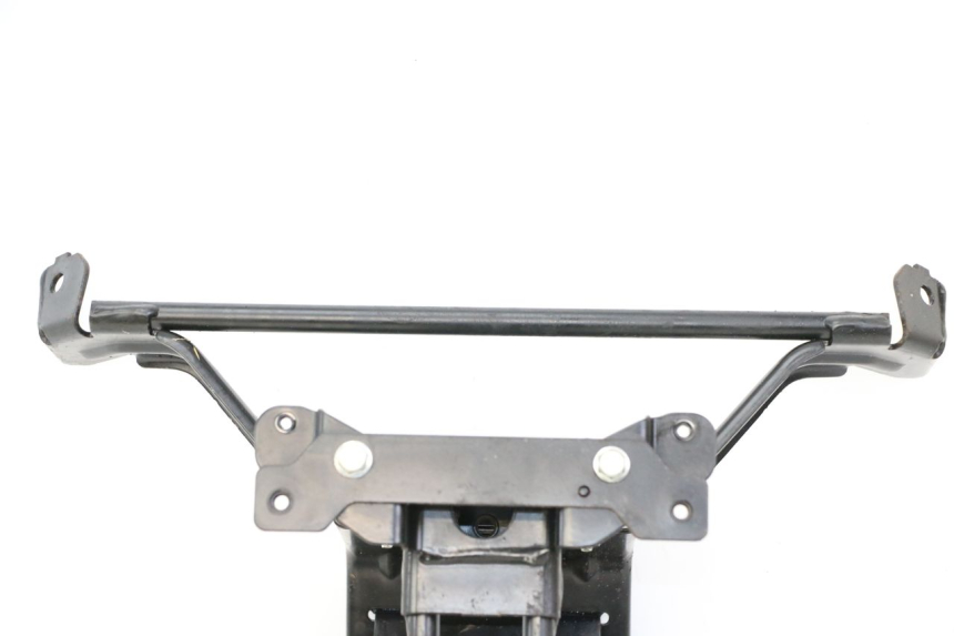 photo de ARAIGNEE FACE AVANT PEUGEOT SATELIS 125 (2013 - 2018) - Points de fixation