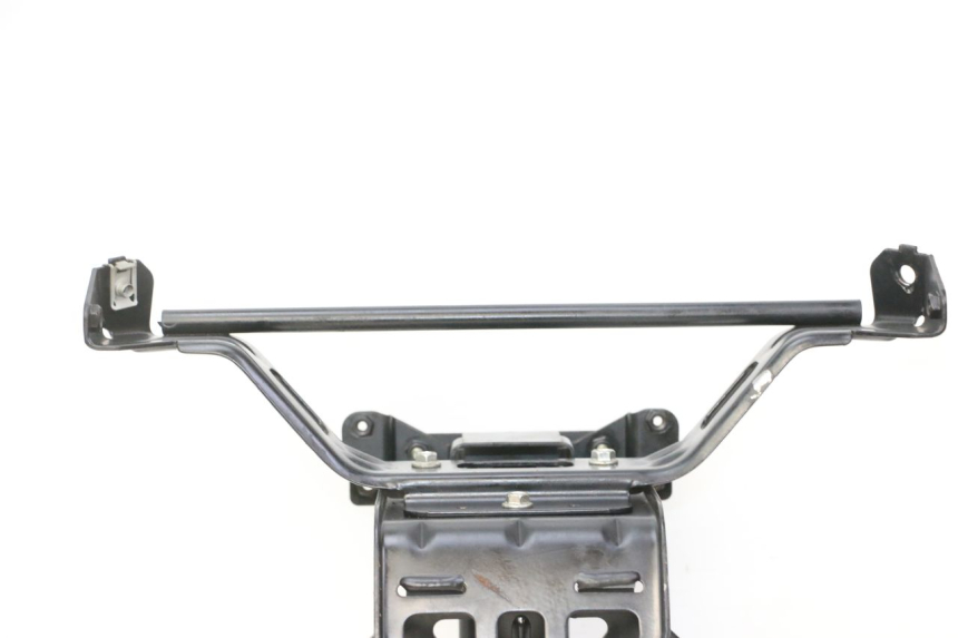 photo de ARAIGNEE FACE AVANT PEUGEOT SATELIS 125 (2013 - 2018) - Points de fixation