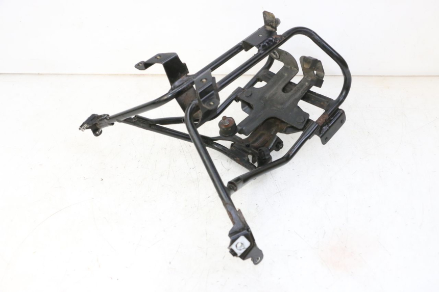 photo de ARAIGNEE FACE AVANT PEUGEOT SATELIS 125 (2006 - 2009) - Zoom état d’usage