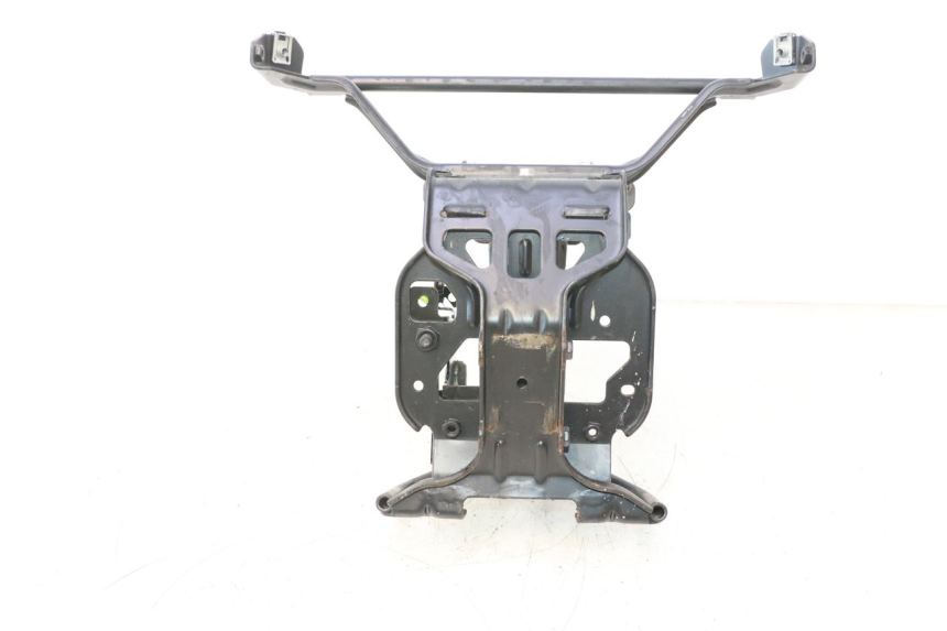 photo de ARAIGNEE FACE AVANT PEUGEOT SATELIS 125 (2013 - 2018) - Autre angle de vue