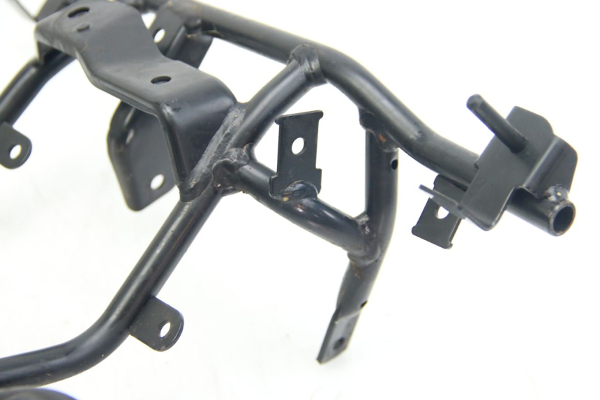 photo de ARAIGNEE FACE AVANT SUZUKI SIXTEEN 125 (2008 - 2010) - Pièce contrôlée