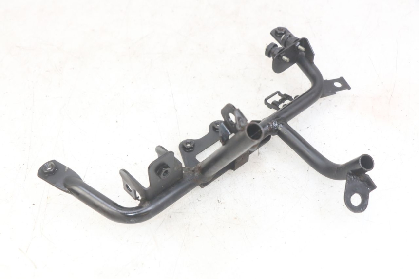 photo de ARAIGNEE FACE AVANT YAMAHA XMAX X-MAX 125 (2006 - 2009) - Zoom état d’usage