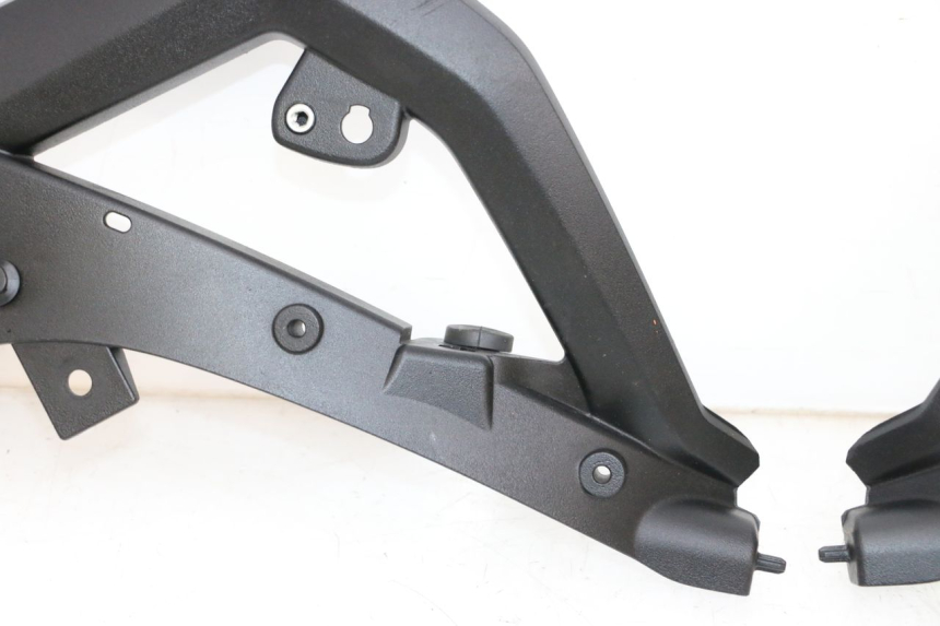 photo de ARAIGNEE TETE DE FOURCHE BMW R GS 1250 (2021 - 2024) - Détails caractéristiques