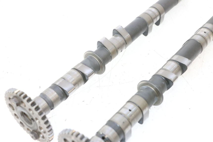 photo de ARBRE A CAMES YAMAHA FJR 1300 (2001 - 2005) - Vue rapprochée