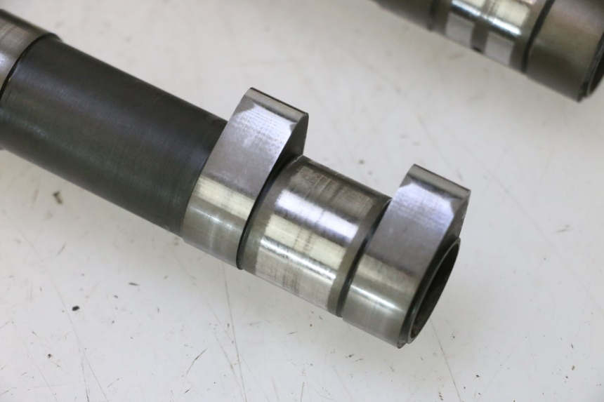 photo de ARBRE A CAMES YAMAHA FJR 1300 (2001 - 2005) - Pièce contrôlée