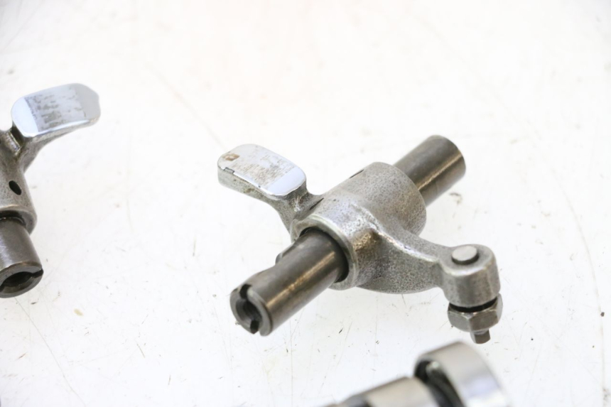 photo de ARBRE A CAMES PEUGEOT KISBEE 4T 50 (2010 - 2017) - Autre angle de vue