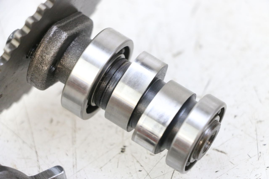 photo de ARBRE A CAMES PEUGEOT KISBEE 4T 50 (2018 - 2022) - Points de fixation