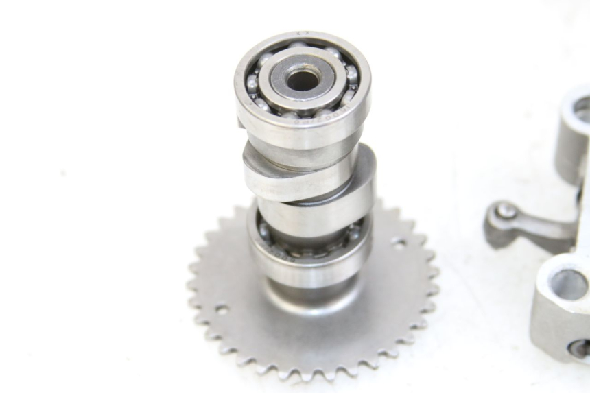 photo de ARBRE A CAMES RAZZO STEED 125 (2012 - 2018) - Gros plan technique