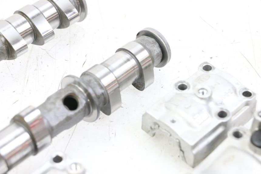 photo de ARBRE A CAMES YAMAHA TDM ABS 900 (2002 - 2014) - Points de fixation