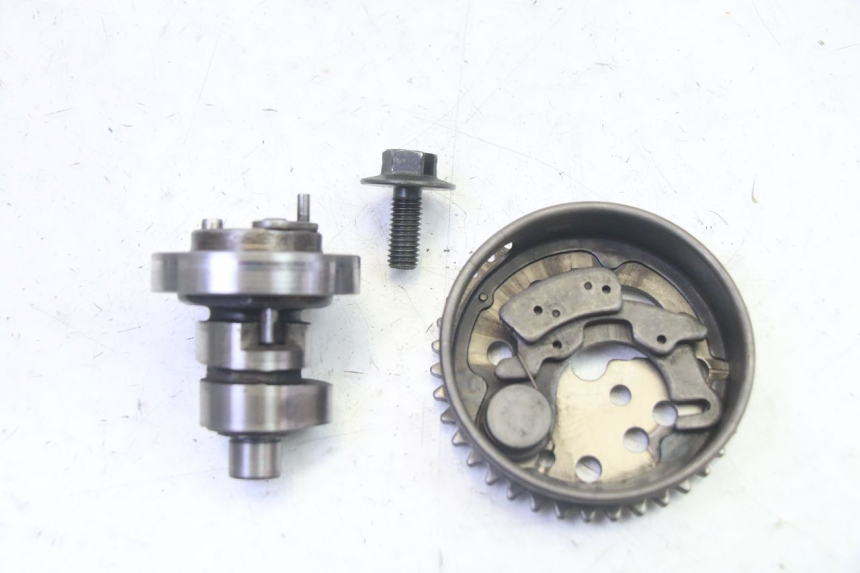 photo de ARBRE A CAMES YAMAHA X-MAX XMAX 125 (2010 - 2013) - Points de fixation