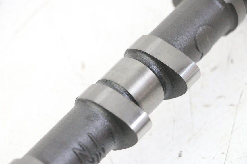 photo de ARBRE CAME ADMISSION HONDA CB R 1000 (2018 - 2023) - Zoom état d’usage