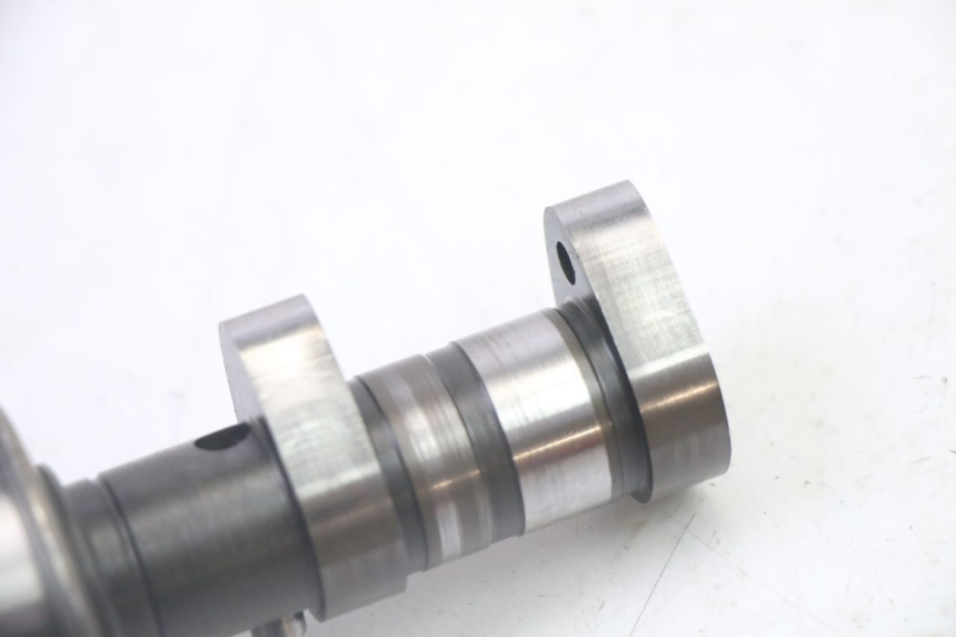 photo de ARBRE CAME ECHAPPEMENT YAMAHA YZF YZ-F 450 (2014 - 2016) - Détail de la pièce