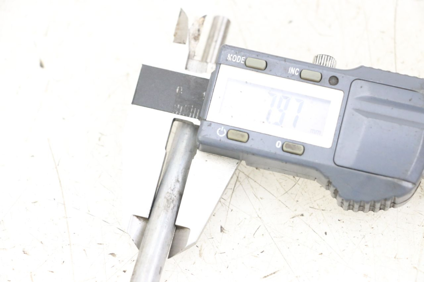 photo de ARBRE EMBRAYAGE HYOSUNG GV AQUILA 125 (2000 - 2009) - Détail de la pièce