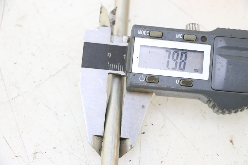 photo de ARBRE EMBRAYAGE YAMAHA FJR 1300 (2001 - 2005) - Détail de la pièce