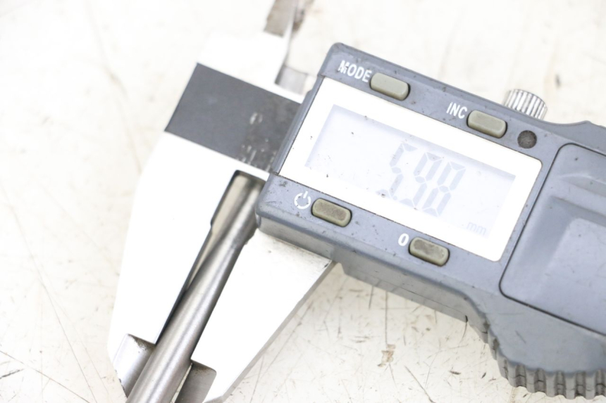 photo de Clutch shaft HYOSUNG GF 125 (2001 - 2005) - Autre angle de vue