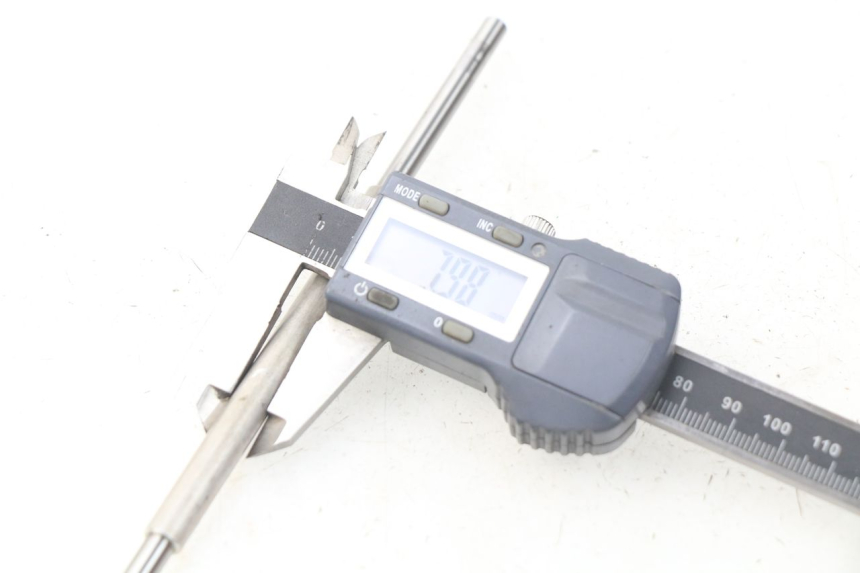 photo de ARBRE EMBRAYAGE SUZUKI RV VAN VAN 125 (2003 - 2008) - Autre angle de vue