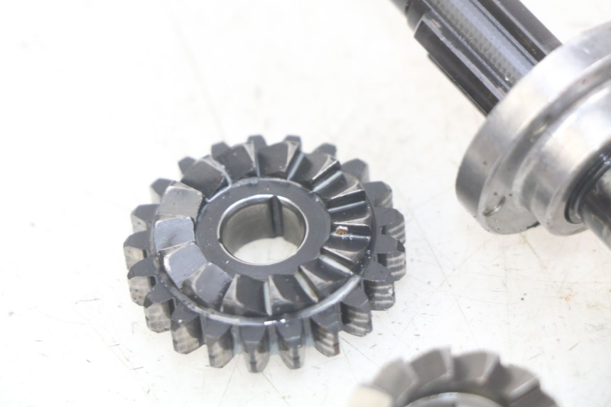 photo de ARBRE KICK PEUGEOT XP6 50 (2006 - 2011) - Vue d’ensemble