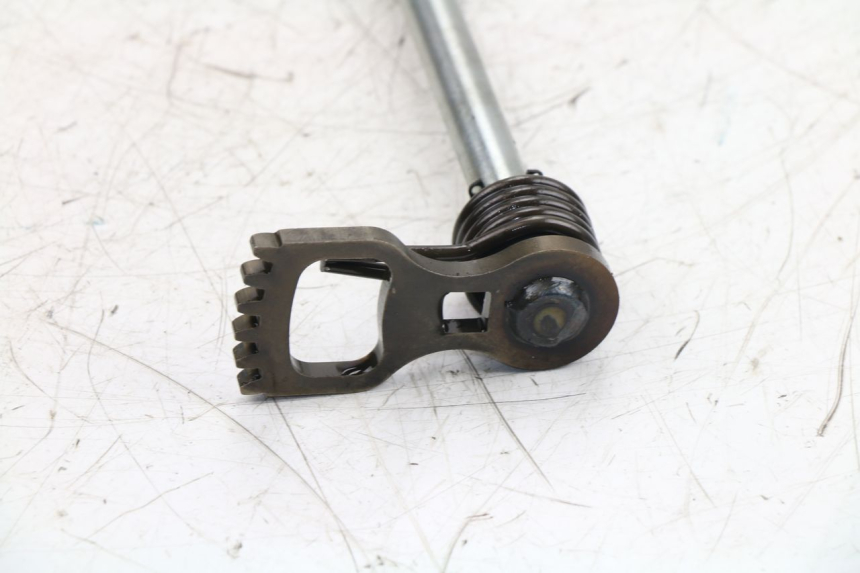 photo de ARBRE SELECTEUR SUZUKI GSF N BANDIT 650 (2005 - 2006) - Autre angle de vue