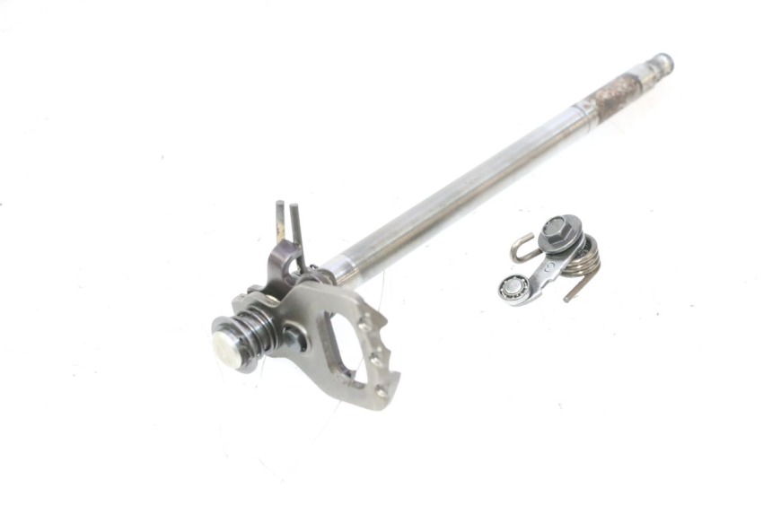 photo de ARBRE SELECTEUR SUZUKI GSR 600 (2005 - 2012) - Zoom état d’usage