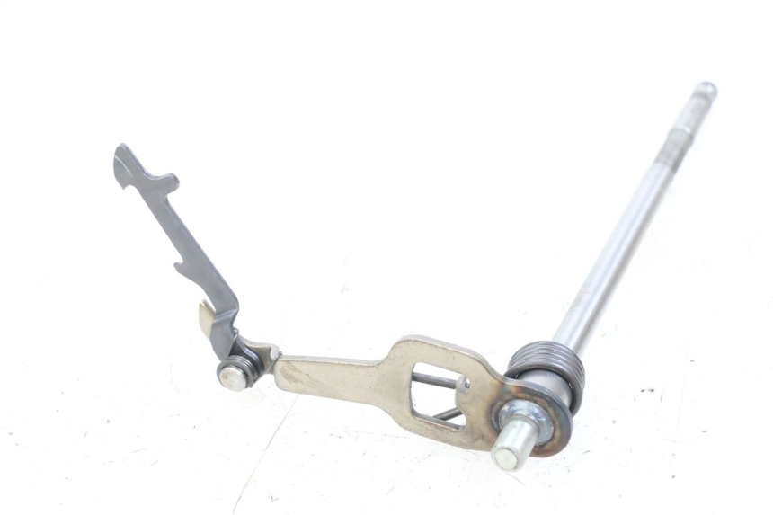 photo de ARBRE SELECTEUR SUZUKI GSX E 250 (1982 - 1983) - Zoom état d’usage