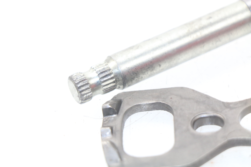 photo de ARBRE SELECTEUR SUZUKI GSX-R GSXR K16 1000 (2012 - 2016) - Zoom état d’usage