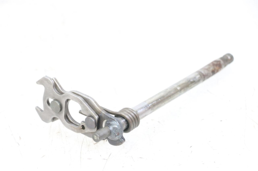 photo de ARBRE SELECTEUR HONDA MTX TC02 125 (1987 - 1989) - Gros plan technique