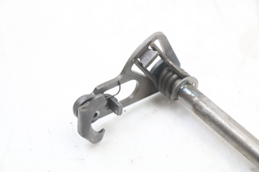 photo de ARBRE SELECTEUR YAMAHA TDR DELTABOX 125 (1997 - 2003) - Gros plan technique