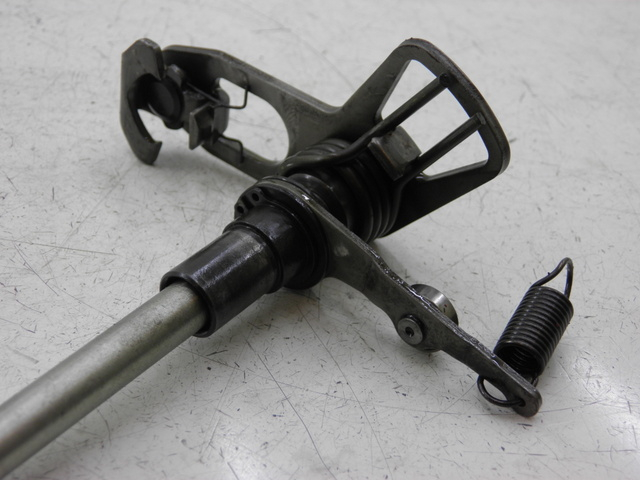 photo de ARBRE SELECTEUR YAMAHA FJR 1300 (2004 - 2005) - Zoom état d’usage