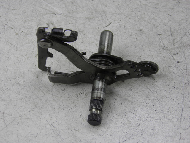 photo de ARBRE SELECTEUR YAMAHA XJ F 900 (1983 - 1994) - Autre angle de vue