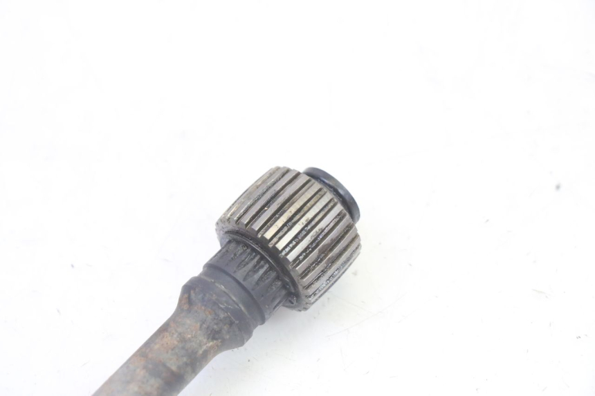photo de ARBRE TRANSMISSION YAMAHA YFM GRIZZLY 550 (2008 - 2015) - Gros plan technique