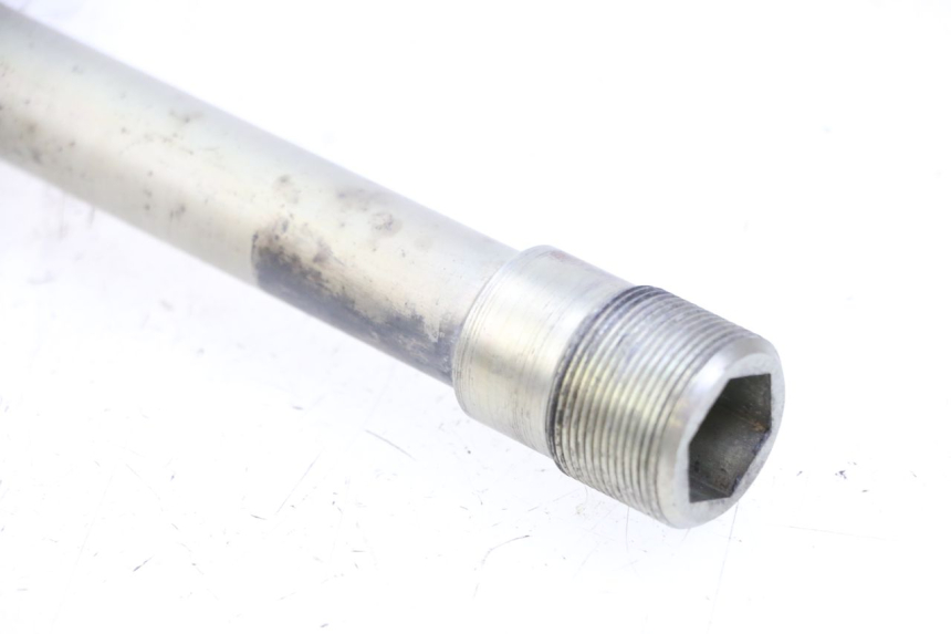 photo de AXE BRAS OSCILLANT BMW S RR ABS S1000RR 1000 (2015 - 2018) - Gros plan technique