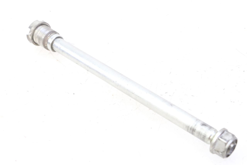 photo de AXE BRAS OSCILLANT HONDA CBR RR FIREBLADE 900 (1992 - 1994) - Gros plan technique