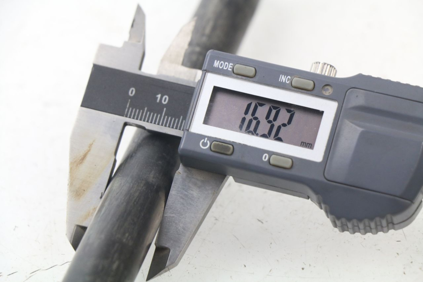photo de AXE BRAS OSCILLANT HONDA CR 125 (2000 - 2001) - Autre angle de vue