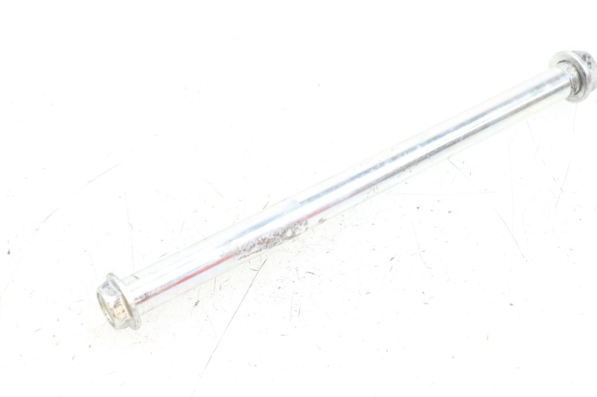 photo de AXE BRAS OSCILLANT KAWASAKI ER-6 ER6 N 650 (2012 - 2016) - Gros plan technique