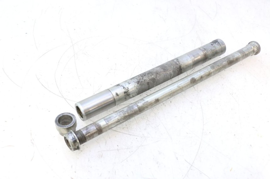 photo de AXE BRAS OSCILLANT GILERA GP 800 (2007 - 2013) - Autre angle de vue