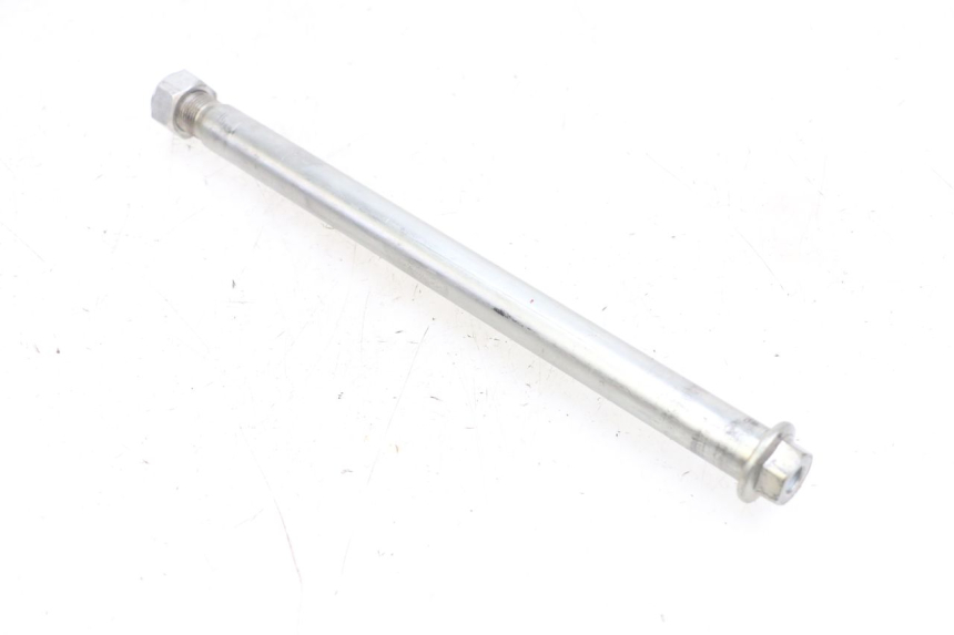 photo de AXE BRAS OSCILLANT SUZUKI GSF N BANDIT 600 (1996 - 1999) - Gros plan technique