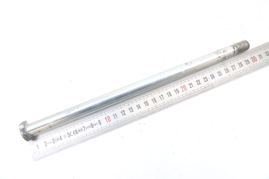 photo de AXE BRAS OSCILLANT SUZUKI GSX E 250 (1982 - 1983) - Détail de la pièce